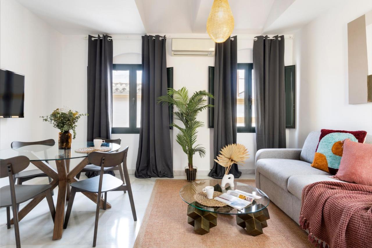 Suites Maestranza - Refinadores By Magno Apartments Sevilla Exterior foto